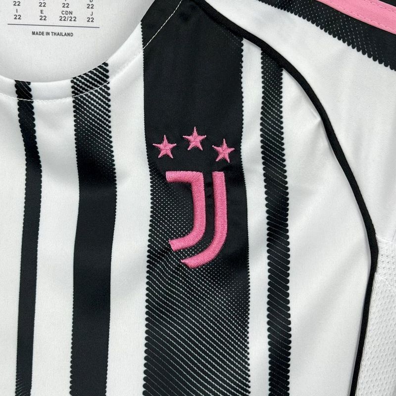 Kit Infantil Juventus 25/26 –  Branco/Preto