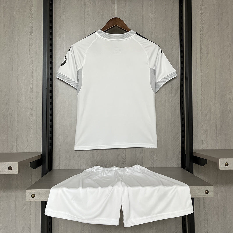Kit Infantil Real Madrid 25/26 –  Branco casa