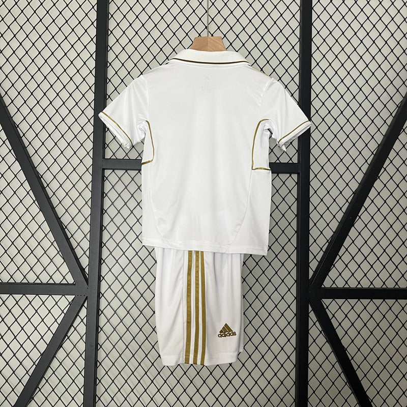 Kit Infantil Real Madrid Retrô 2011/2012– Branco