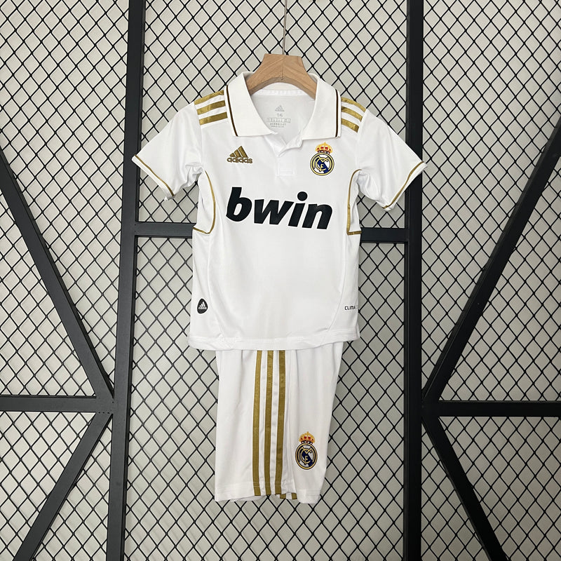Kit Infantil Real Madrid Retrô 2011/2012– Branco