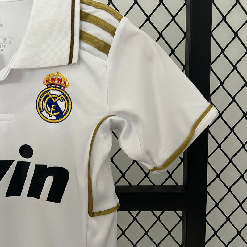 Kit Infantil Real Madrid Retrô 2011/2012– Branco